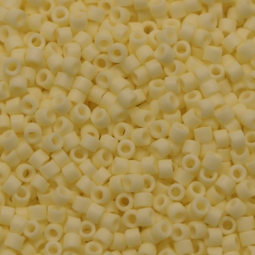 Бисер DB-1511 Бисер Miyuki Delica Beads 11/0 (матовый желтый бледный)