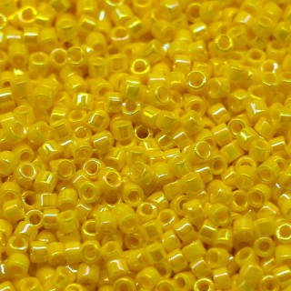 Бисер DB-160 Бисер Miyuki Delica Beads 11/0 (радужный желтый яркий)